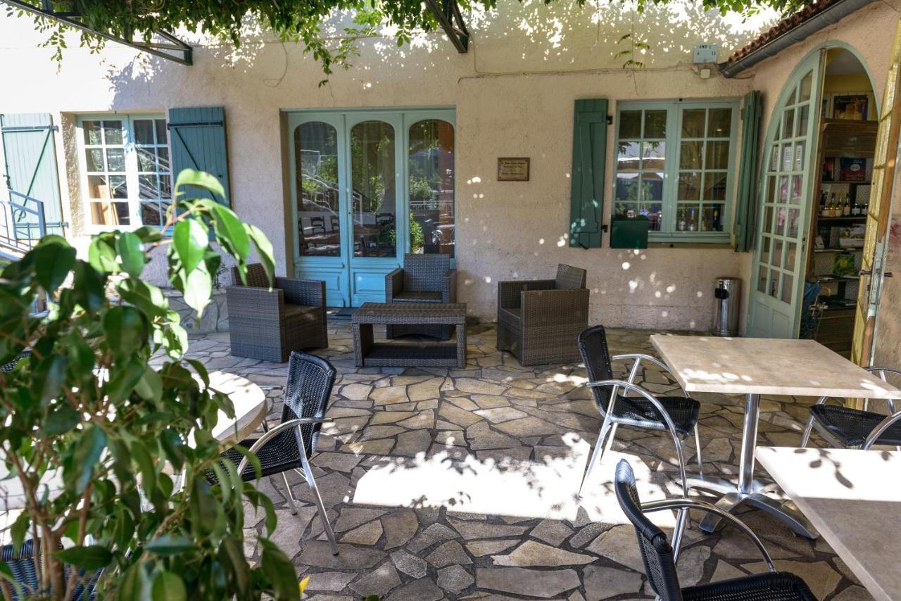 Logis Hotel Restaurant Du Pont Ambialet Buitenkant foto